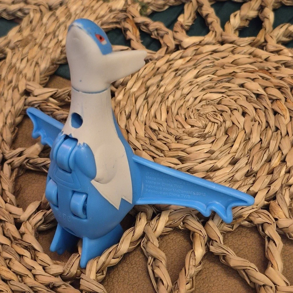 ✅2018 McDonald's Pokemon Latios Figure Happy Meal Toy Nintendo#️⃣37